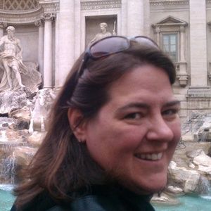 Meet your Posher, Angela